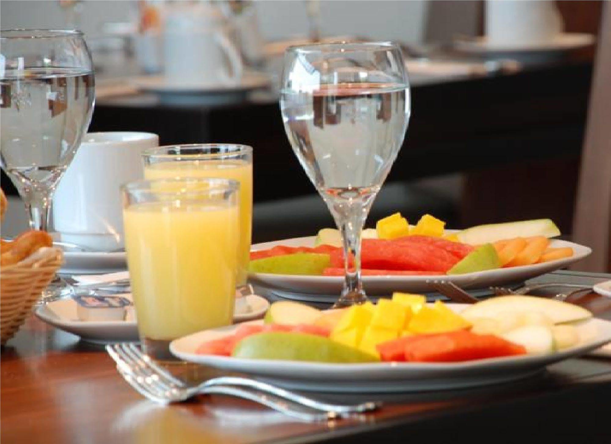 Comfort Inn Cancun Aeropuerto Bagian luar foto