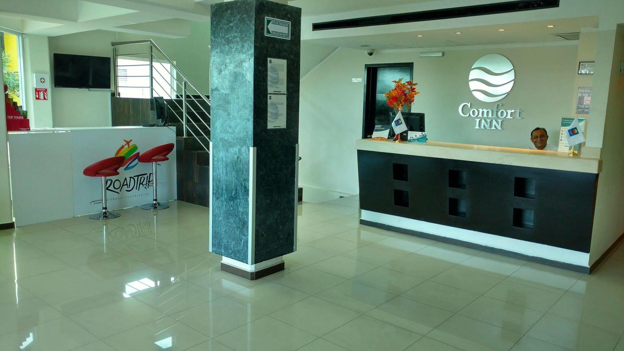 Comfort Inn Cancun Aeropuerto Bagian luar foto
